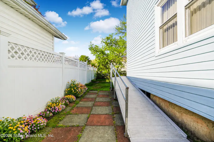 488 Winchester Avenue, Staten Island, NY 10312 - #3