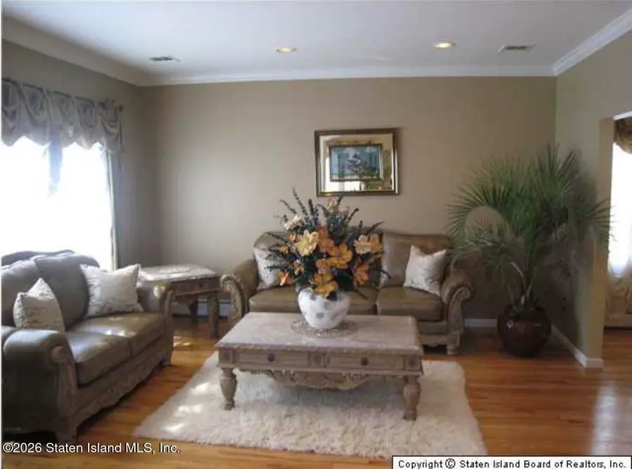 103 Saint Andrews Road, Staten Island, NY 10306 - #3