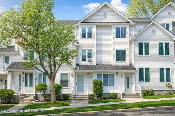 221 Arlo Road, Staten Island, NY 10301