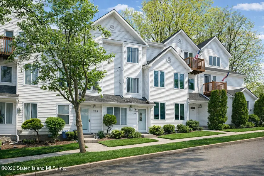 221 Arlo Road, Staten Island, NY 10301 - #2