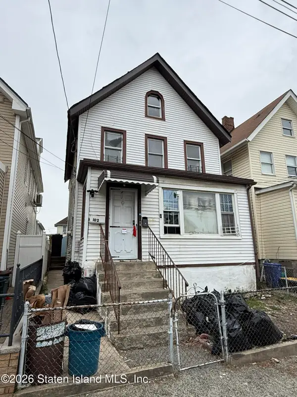 102 Maple Avenue, Staten Island, NY 10302