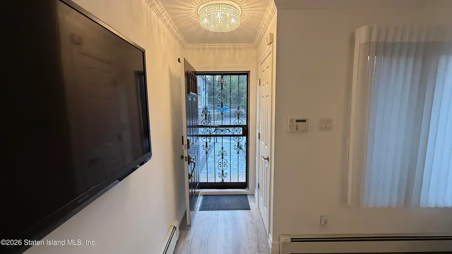 94 North Drive, Staten Island, NY 10305 - #2