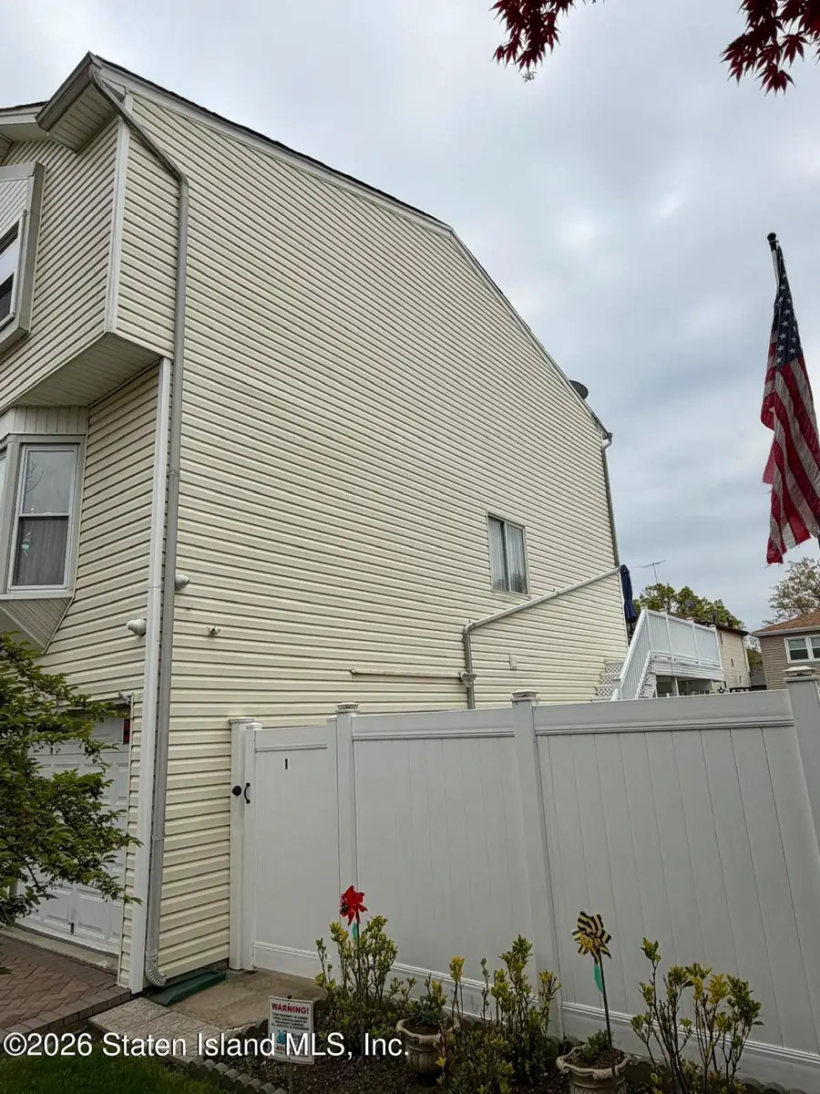 556 Dongan Hills Avenue #13a, Staten Island, NY 10305 - #3