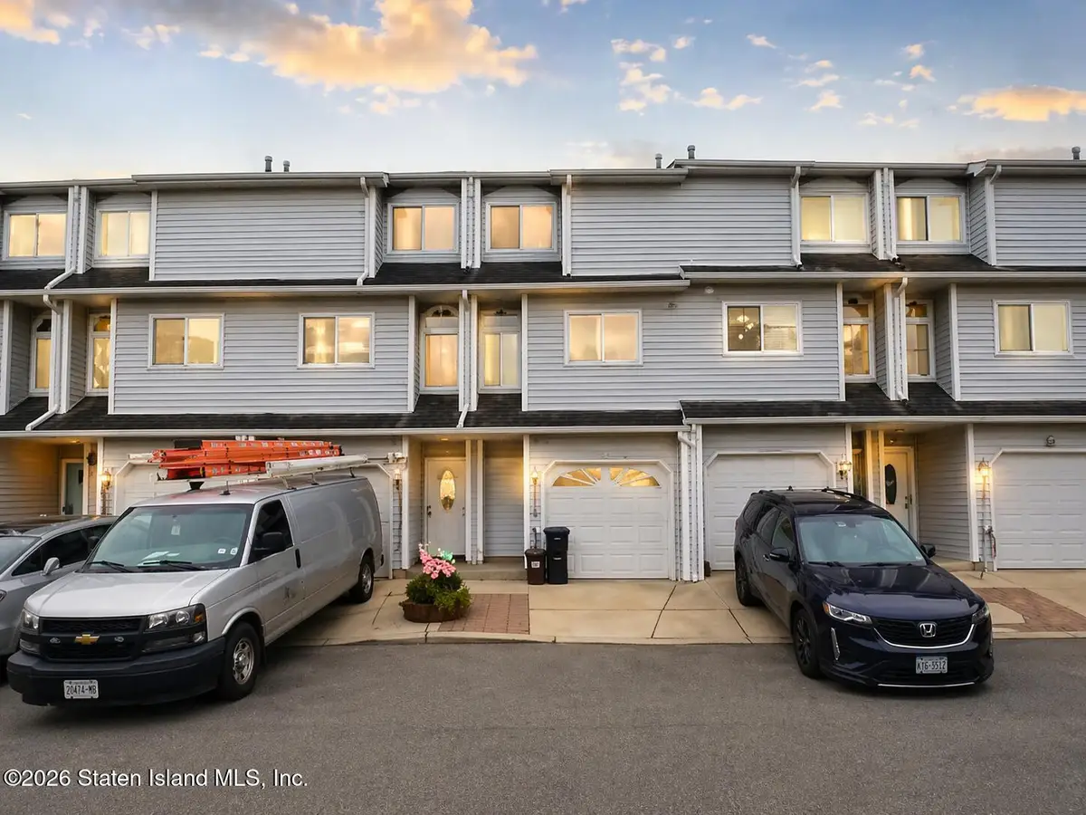41 Simmons Loop, Staten Island, NY 10314 - #1