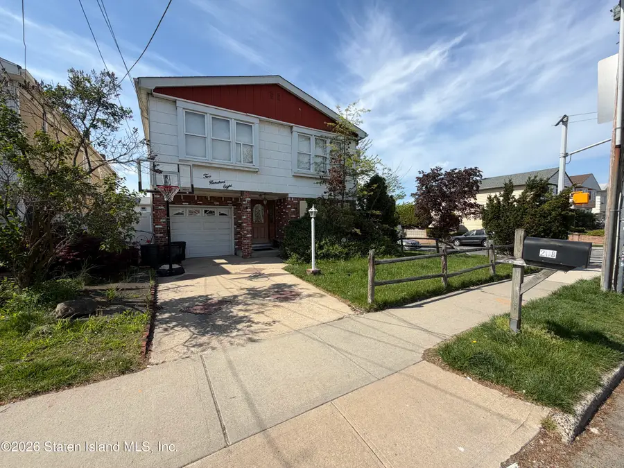 208 Kelly Boulevard, Staten Island, NY 10314 - #2