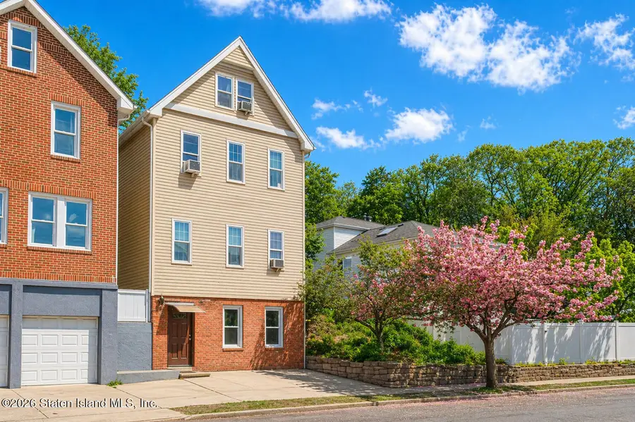 601 Richmond Road, Staten Island, NY 10304 - #3