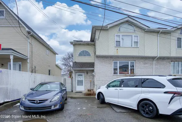 45 Towers Lane, Staten Island, NY 10314