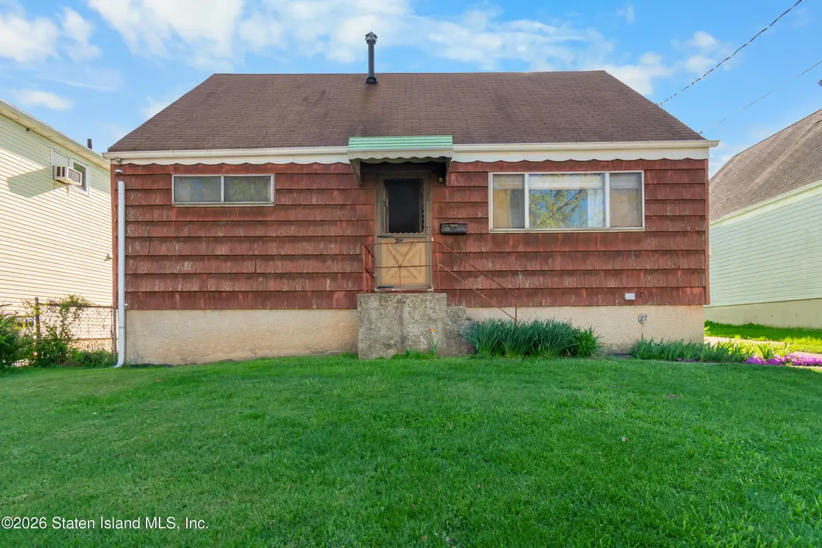 237 Mann Avenue, Staten Island, NY 10314 - #1