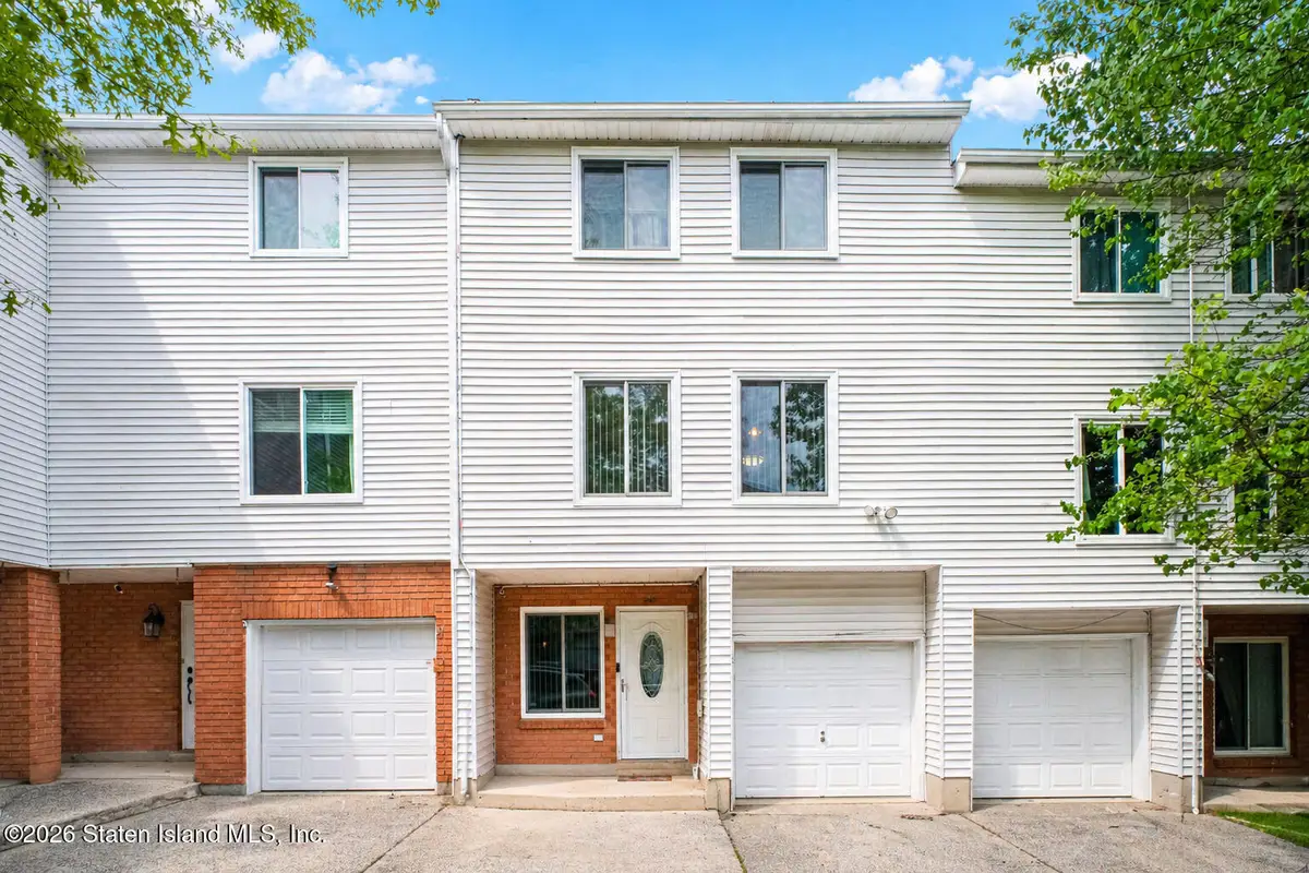 235 Ilyssa Way, Staten Island, NY 10312 - #1