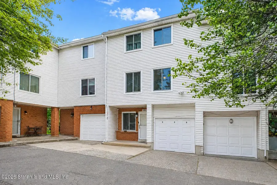 235 Ilyssa Way, Staten Island, NY 10312 - #2