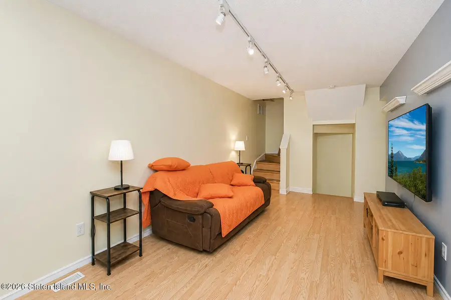 214 Ilyssa Way, Staten Island, NY 10312 - #3