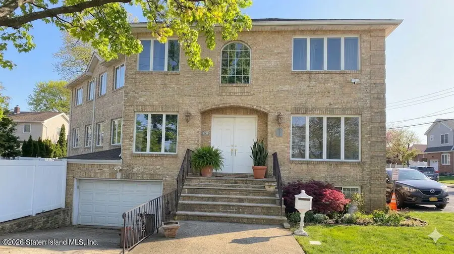 310 Clarke Avenue, Staten Island, NY 10306 - #2