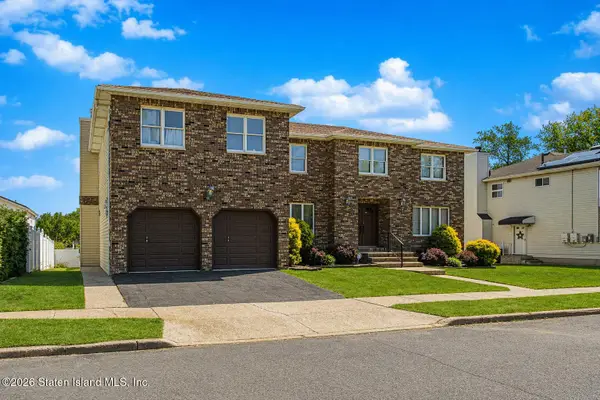 85 Nancy Lane, Staten Island, NY 10307
