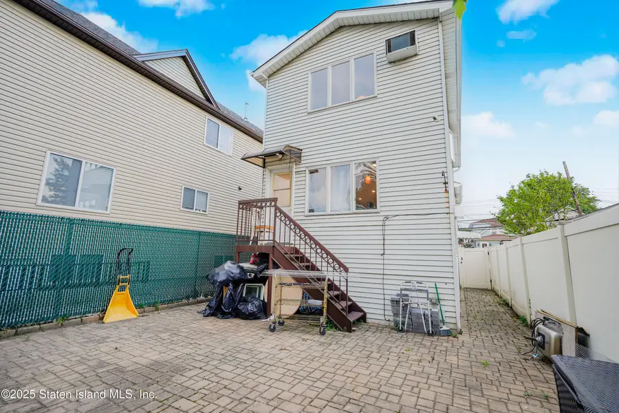 34 Dixon Avenue, Staten Island, NY 10302 - #3