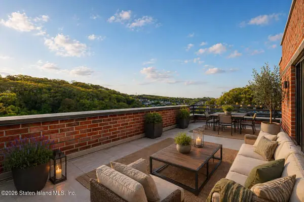 755 Narrows Road N #1001, Staten Island, NY 10304