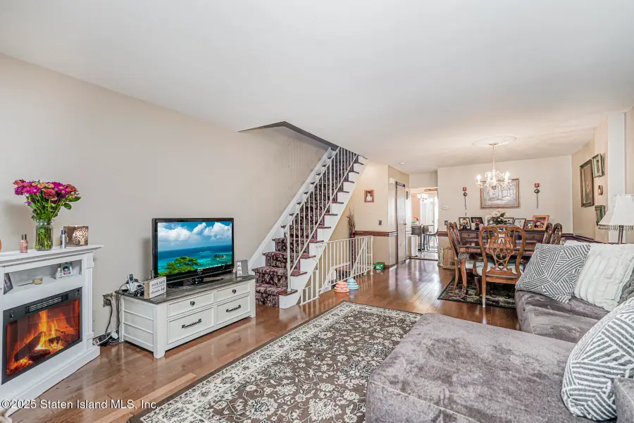 102 Seguine Place, Staten Island, NY 10312 - #3
