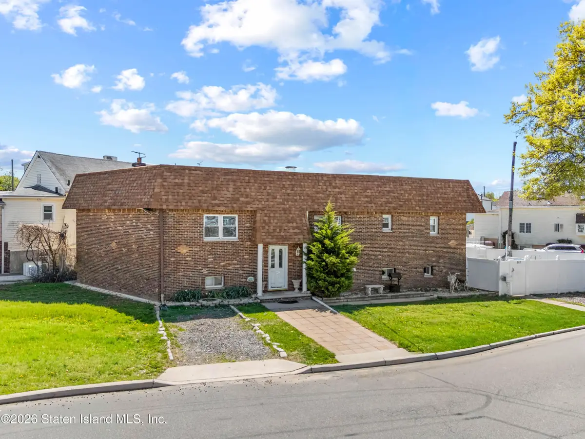 272 Olympia Boulevard, Staten Island, NY 10305 - #1