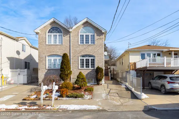 19 Roosevelt Avenue, Staten Island, NY 10314