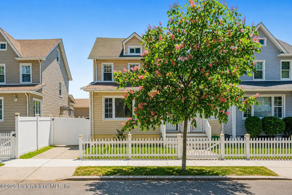 166-16 116th Avenue, Queens, NY 11434 - #1