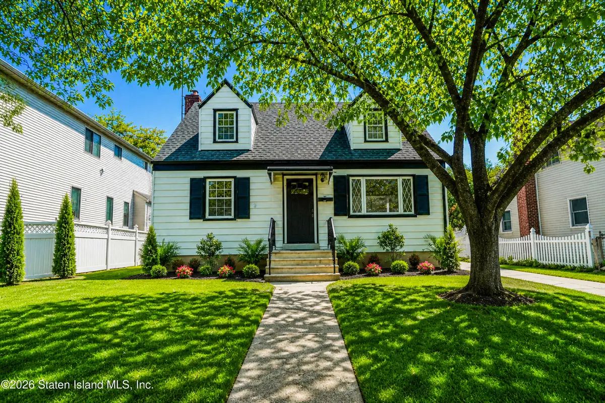 369 Richard Avenue, Staten Island, NY 10309 - #1