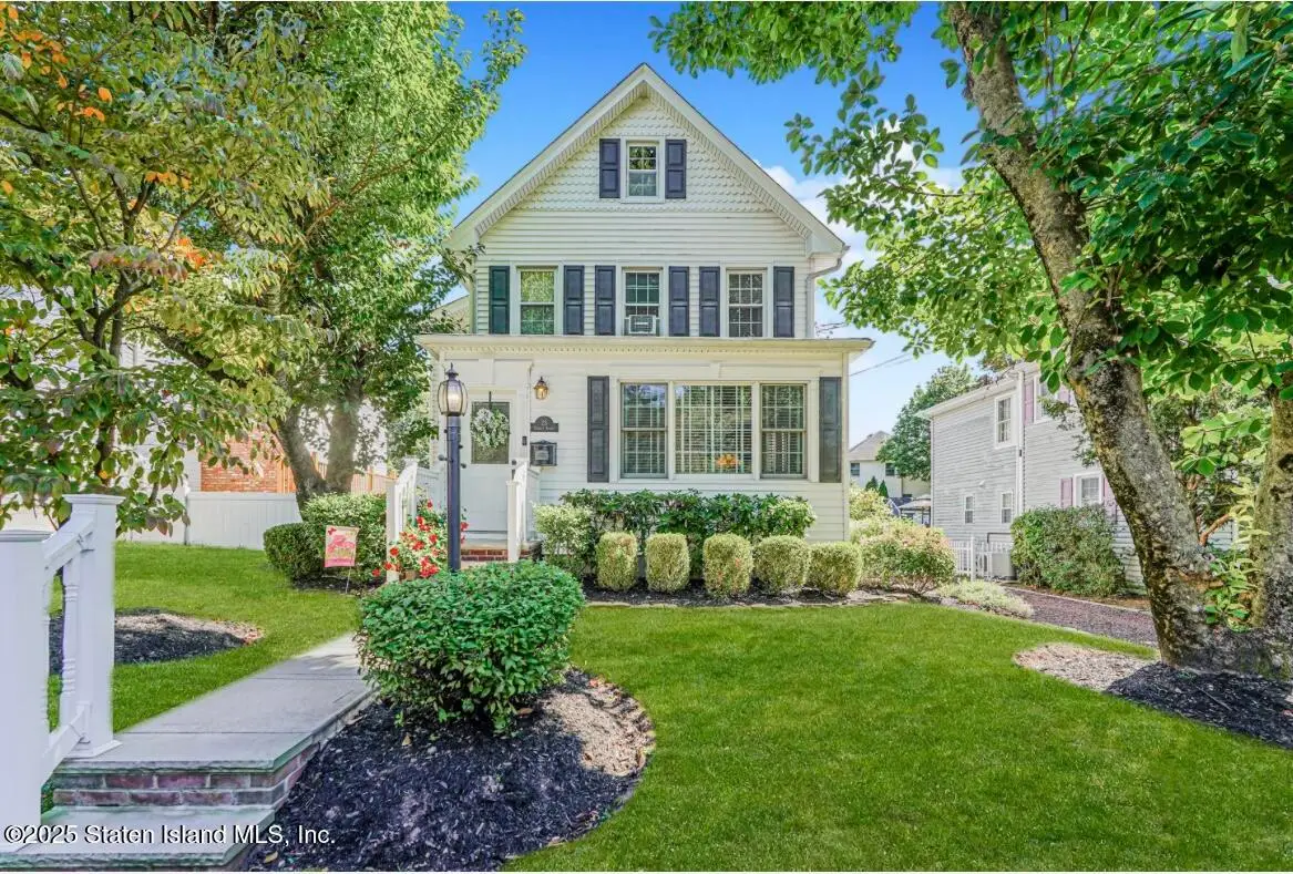 25 Terrace Avenue, Staten Island, NY 10309 - #1