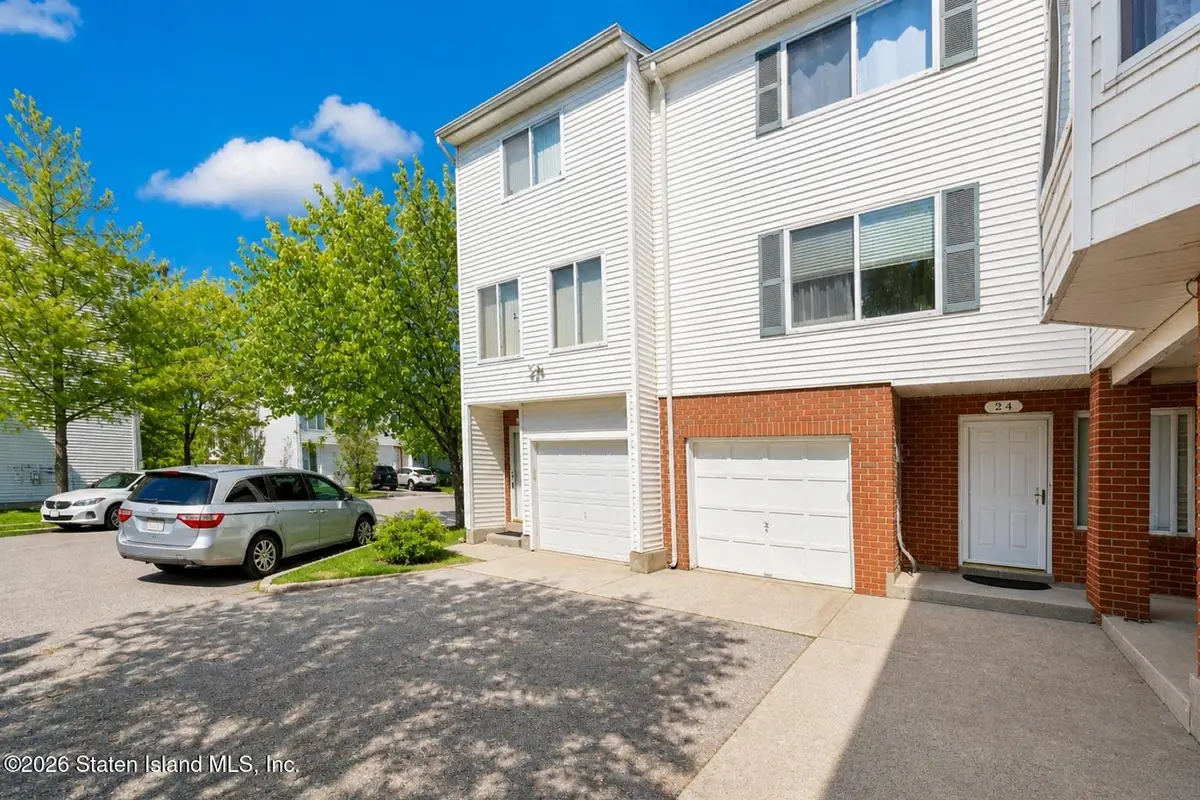 24 Bianca Court, Staten Island, NY 10312 - #1