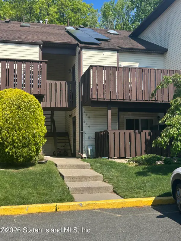 198 Timber Ridge Drive, Staten Island, NY 10308