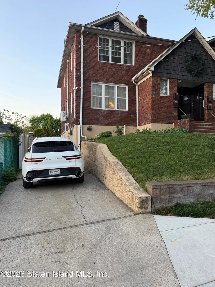 21-23 Holbernt Court, Staten Island, NY 10302 - #2