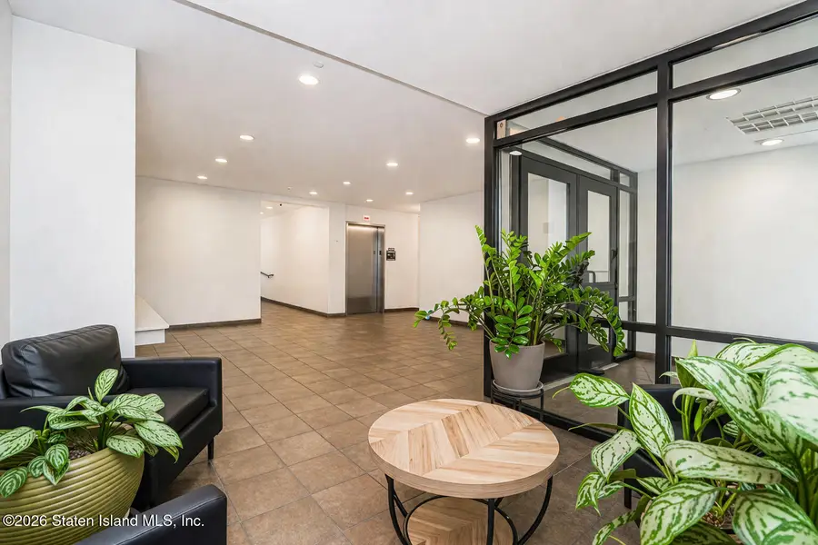 566 Gates Avenue #1b, Brooklyn, NY 11221 - #3