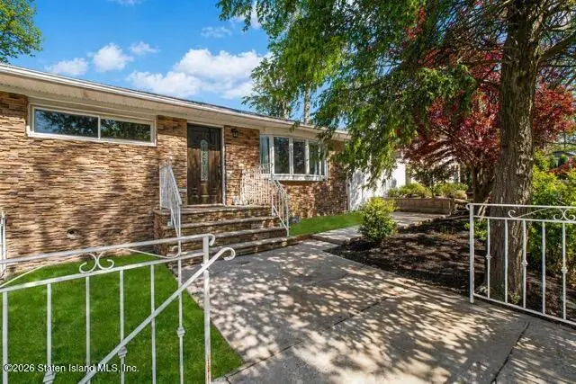922 Drumgoole Road W, Staten Island, NY 10312 - #2