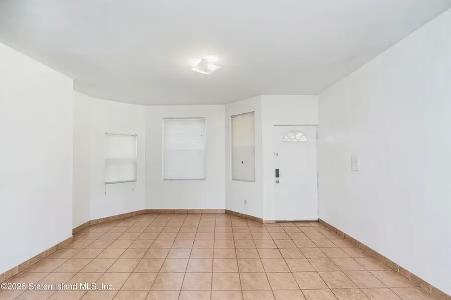 395 Jewett Avenue, Staten Island, NY 10302 - #3