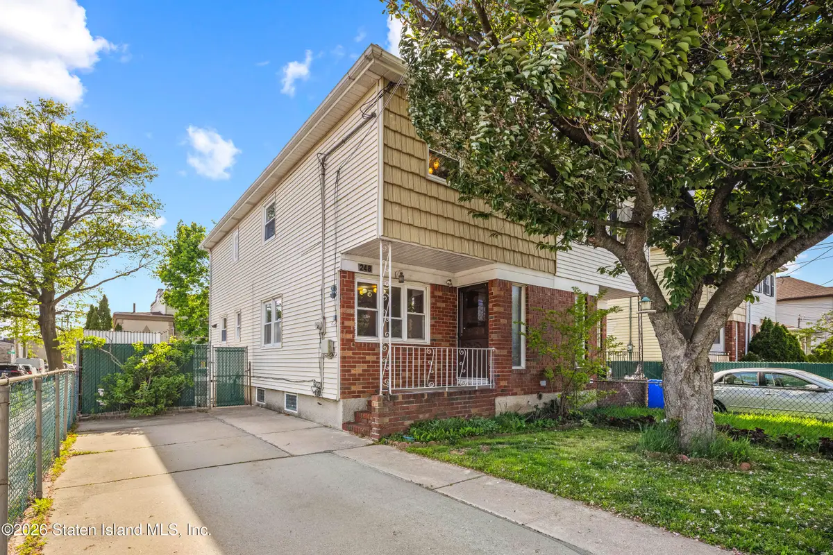 248 Mallory Avenue, Staten Island, NY 10305 - #1