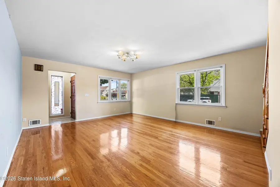 248 Mallory Avenue, Staten Island, NY 10305 - #2