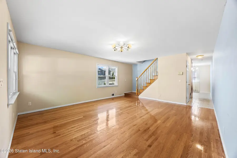 248 Mallory Avenue, Staten Island, NY 10305 - #3