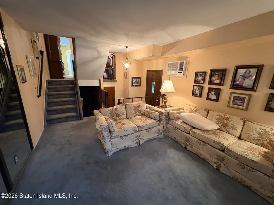 52 E Reading Avenue, Staten Island, NY 10308 - #3