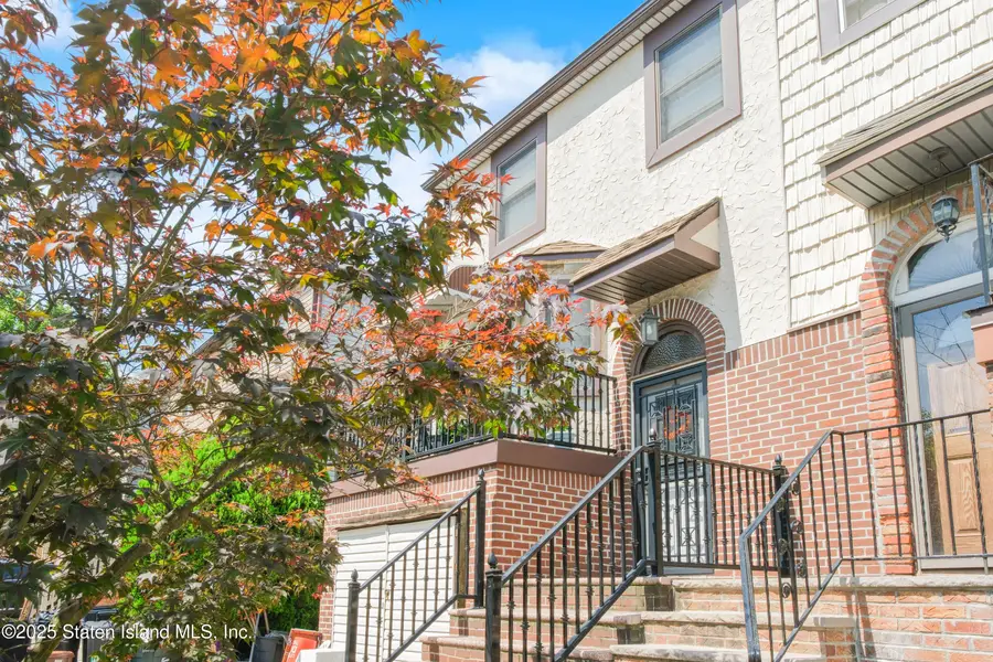 12 Kingsbridge Avenue, Staten Island, NY 10314 - #2