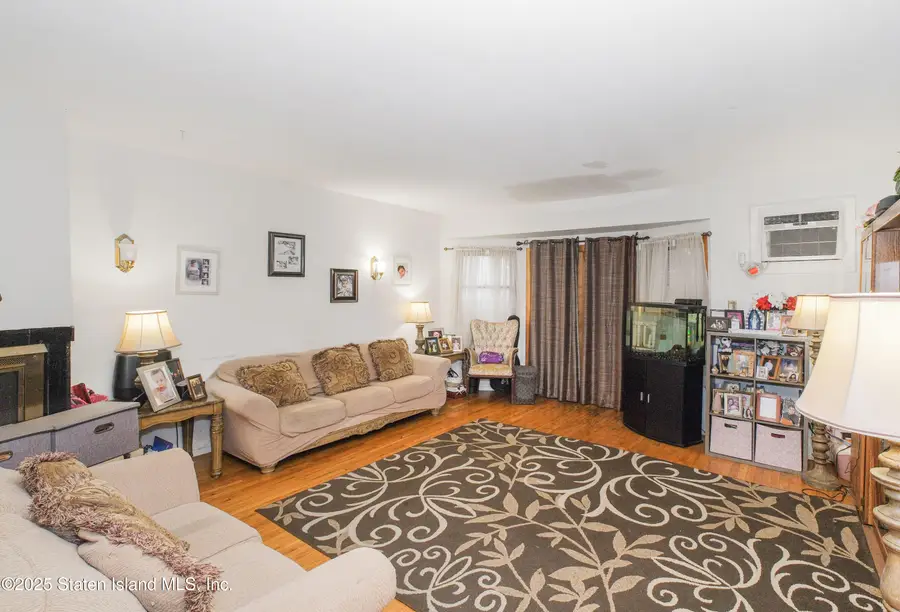 12 Kingsbridge Avenue, Staten Island, NY 10314 - #3