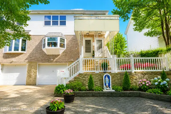 8 Arkansas Avenue, Staten Island, NY 10308