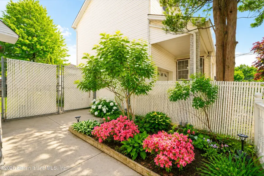 8 Arkansas Avenue, Staten Island, NY 10308 - #3