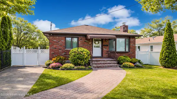 890 Marcy Avenue, Staten Island, NY 10309