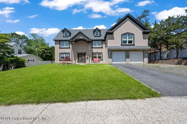101 Oxford Lane, Matawan, NJ 07747