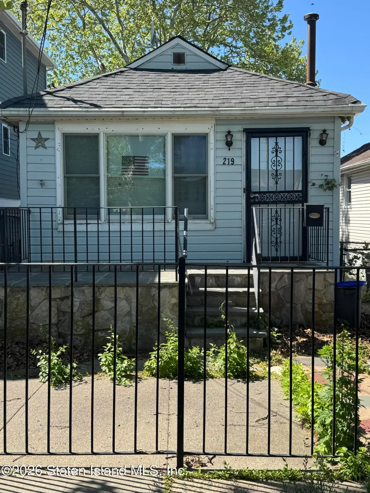 219 Father Capodanno Boulevard, Staten Island, NY 10305 - #1