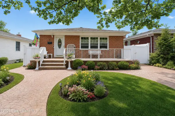 34 Rene Drive, Staten Island, NY 10306