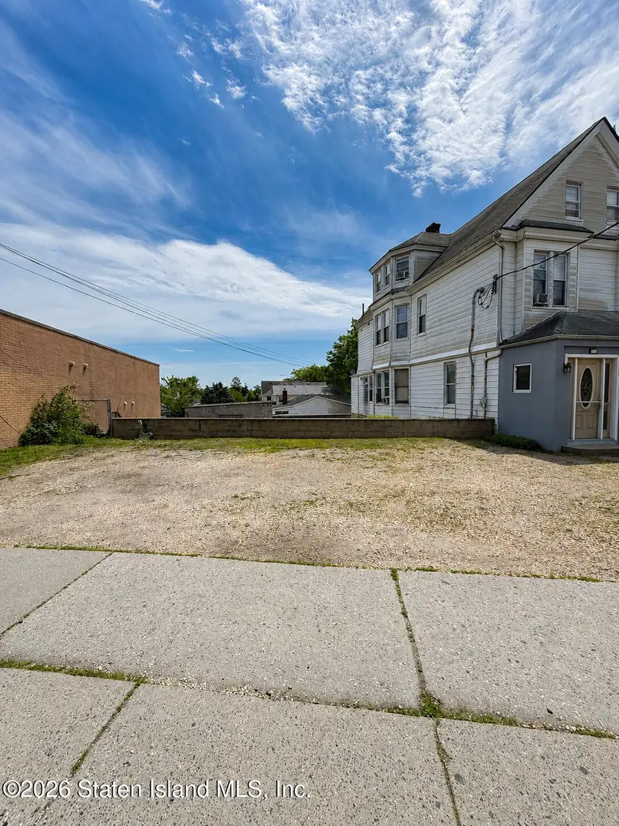 1382 Richmond Road, Staten Island, NY 10304 - #2