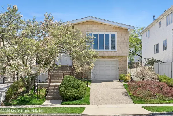 29 Athena Place, Staten Island, NY 10314