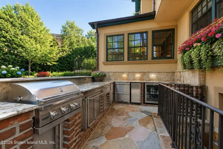 347 Deere Park Place, Staten Island, NY 10301 - #2
