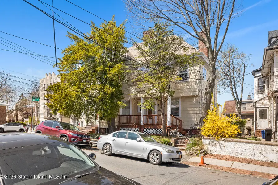 1 Vine Street, Staten Island, NY 10301 - #2