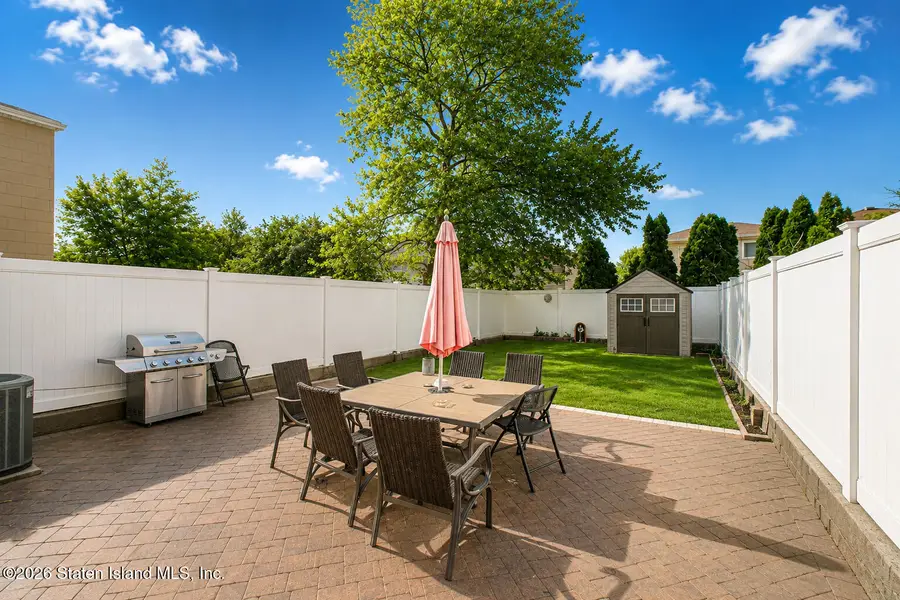 37 Middle Loop Road, Staten Island, NY 10308 - #3