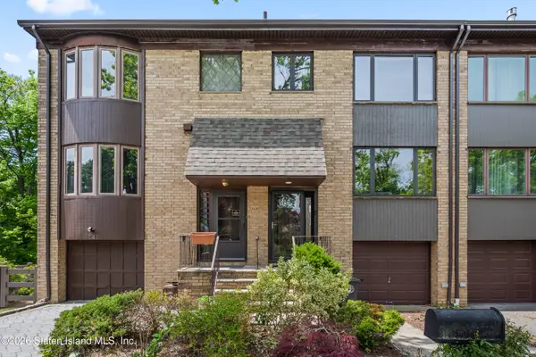 342 Hillbrook Drive, Staten Island, NY 10305