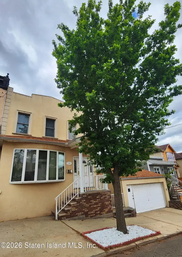 299 Clifton Avenue, Staten Island, NY 10305